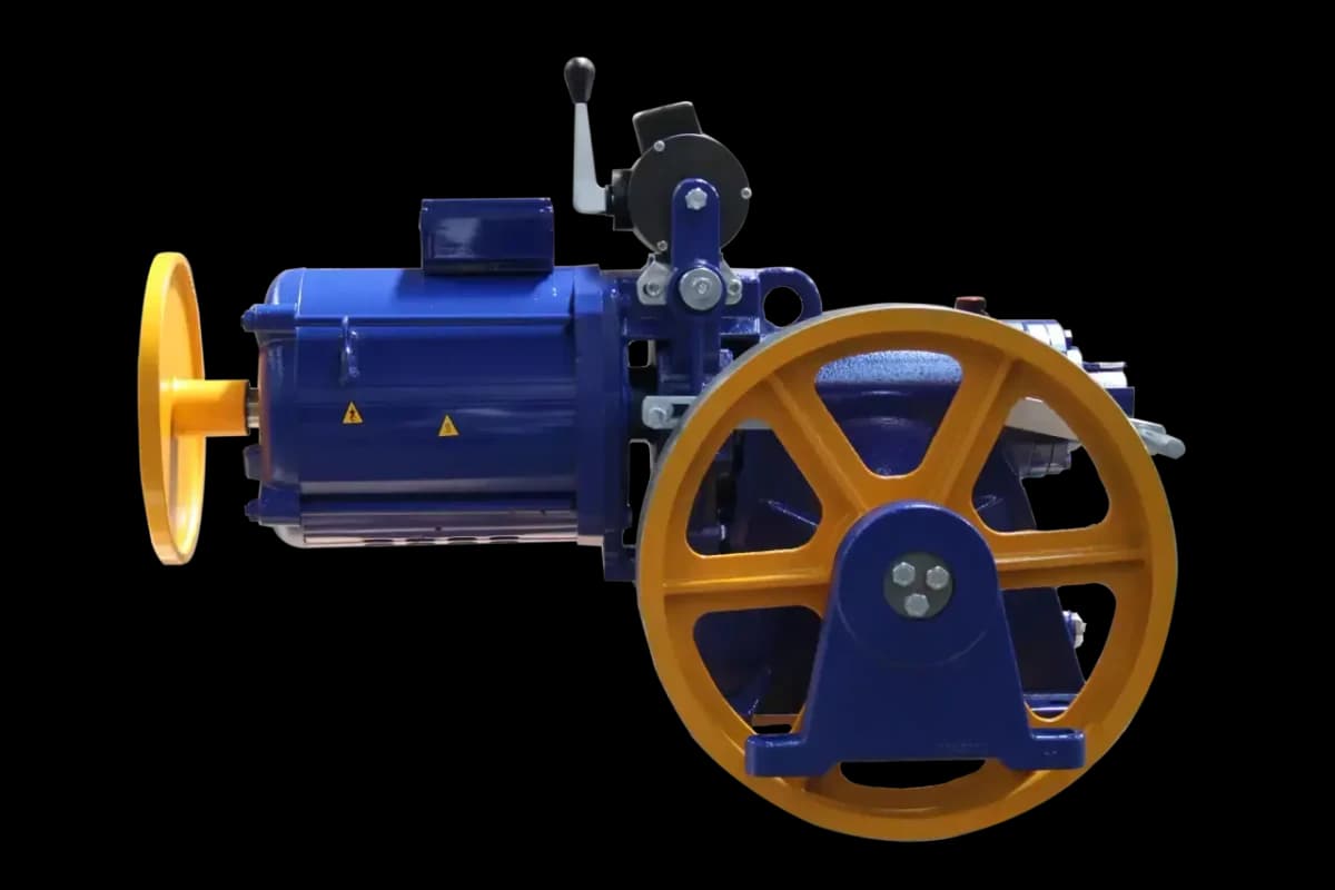 موتور کشش AKIS VOLPI VF2X، ظرفیت 320–1,000 kg، موتورخانه