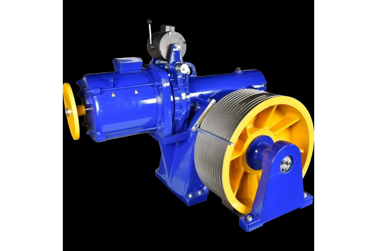 موتور کشش AKIS ZF 142، ظرفیت 1,725–9,750 kg، موتورخانه