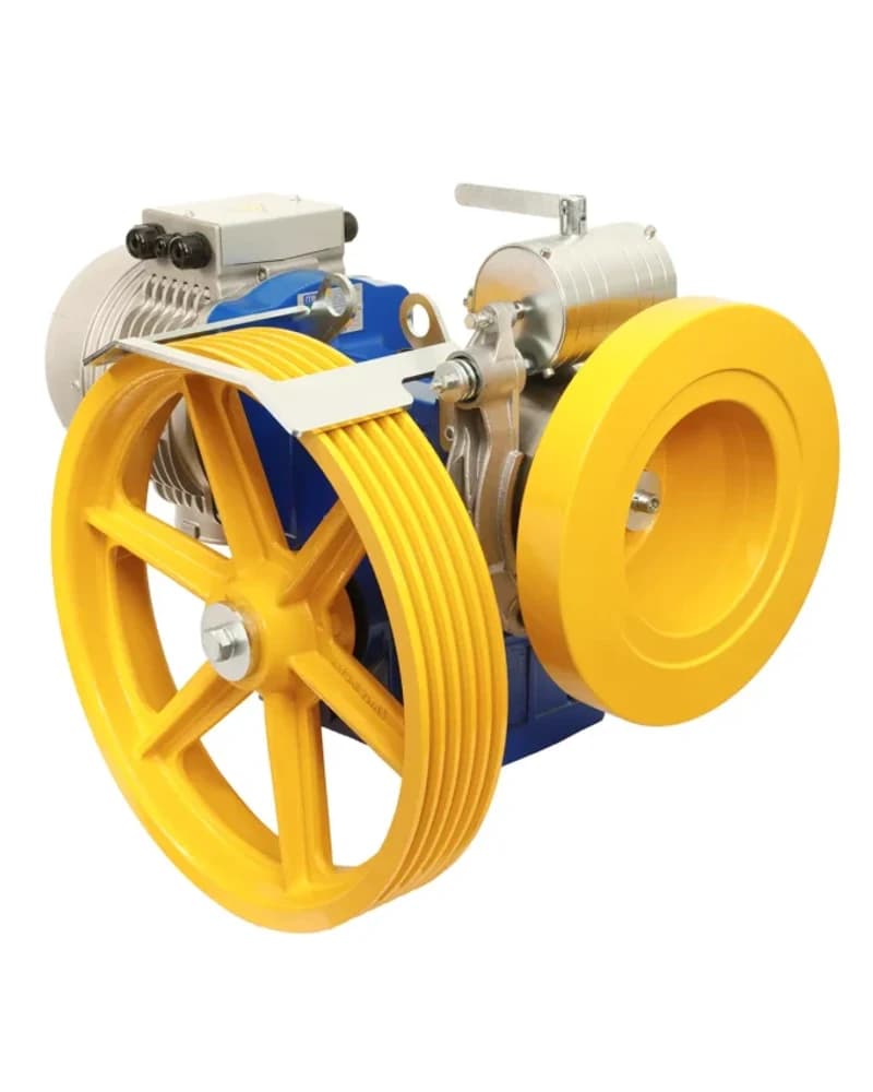 محرك جر ITAL FT2-630، حمولة 3,100 kg، غرفة ماكينة